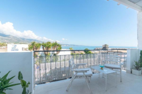 First Line Beach Apartment - Puerto Banús